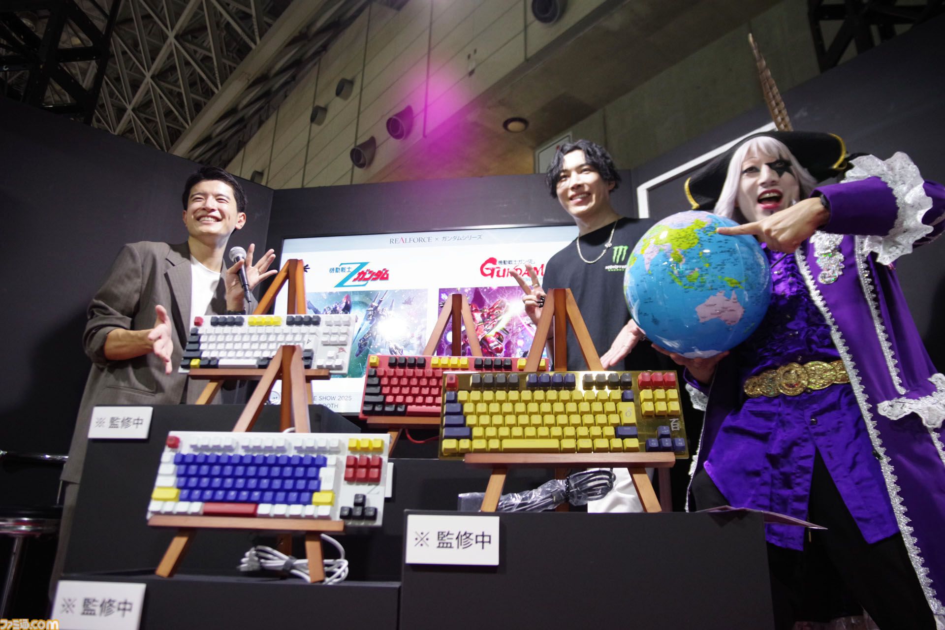 【REALFORCE】『Zガンダム』＆『逆襲のシャア』とコラボ。Zガンダム、百式、νガンダム、サザビーがゲーミングキーボード『GX1』に【TGS2025】