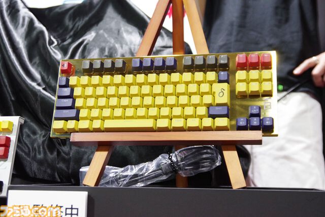 【REALFORCE】『Zガンダム』＆『逆襲のシャア』とコラボ。Zガンダム、百式、νガンダム、サザビーがゲーミングキーボード『GX1』に【TGS2025】