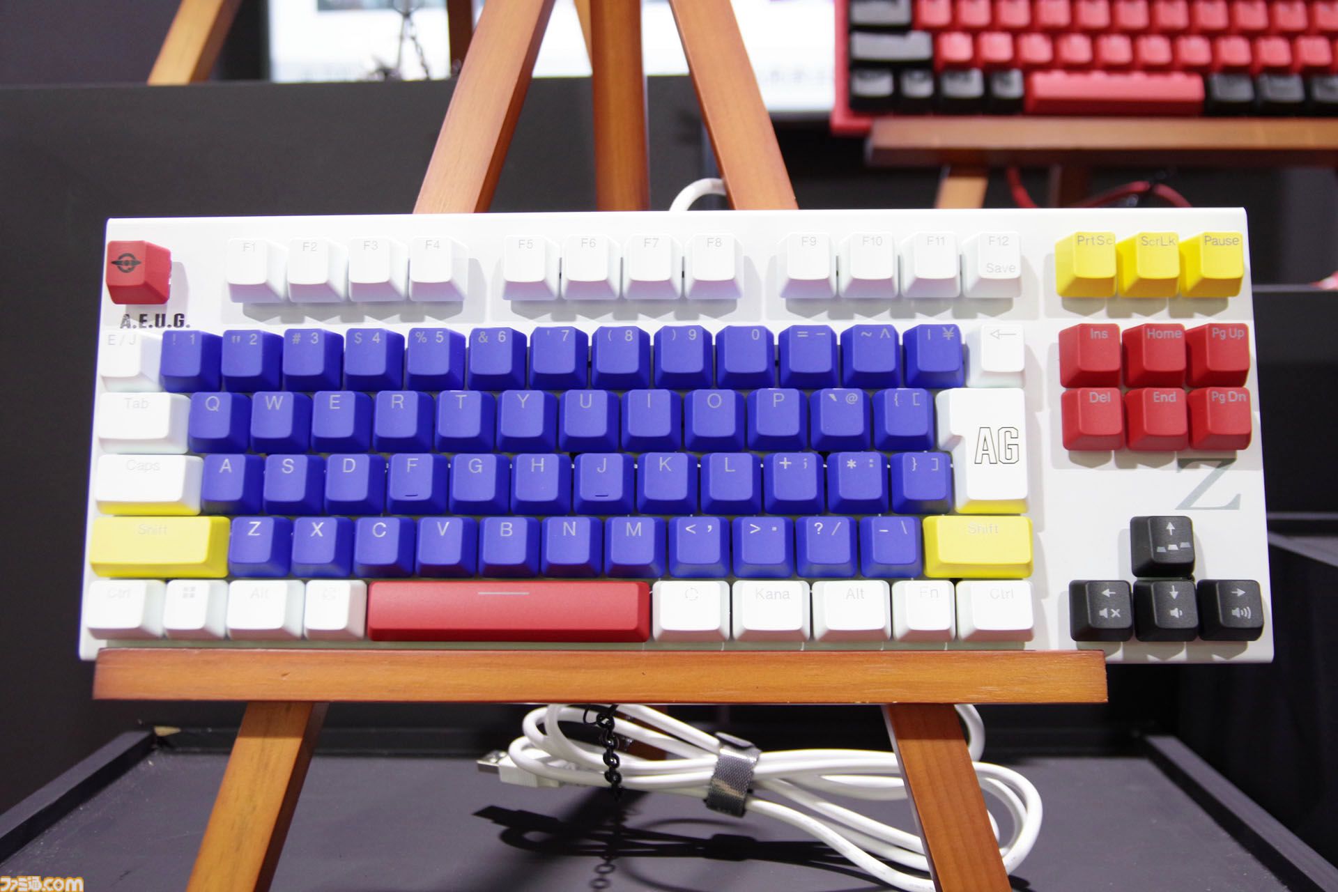 【REALFORCE】『Zガンダム』＆『逆襲のシャア』とコラボ。Zガンダム、百式、νガンダム、サザビーがゲーミングキーボード『GX1』に【TGS2025】