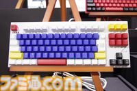 【REALFORCE】『Zガンダム』＆『逆襲のシャア』とコラボ。Zガンダム、百式、νガンダム、サザビーがゲーミングキーボード『GX1』に【TGS2025】