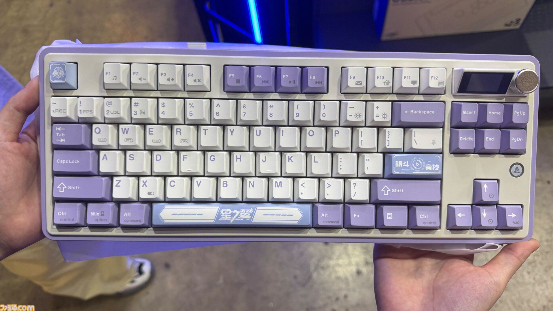 星の翼 ワイヤレスゲーミングキーボード 来場者特典でキーボード!? とんでもねぇ特典を配る『星の翼』を