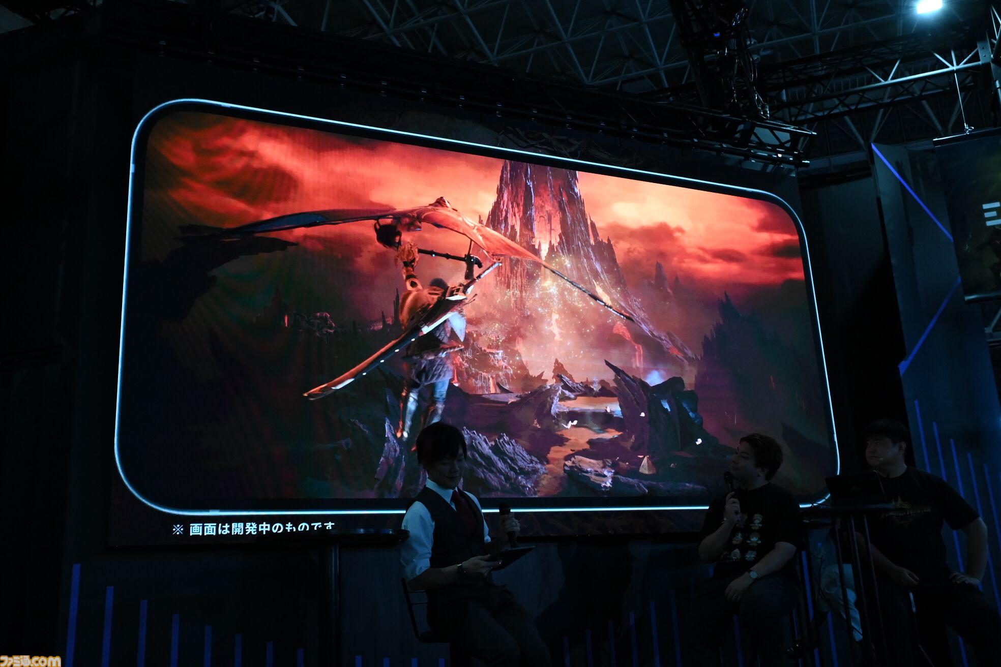 『モンスターハンターアウトランダーズ』新情報が続々公開。ステージイベントの実機プレイでは狂暴状態となった融光種リオレウスの大技も【TGS2025】