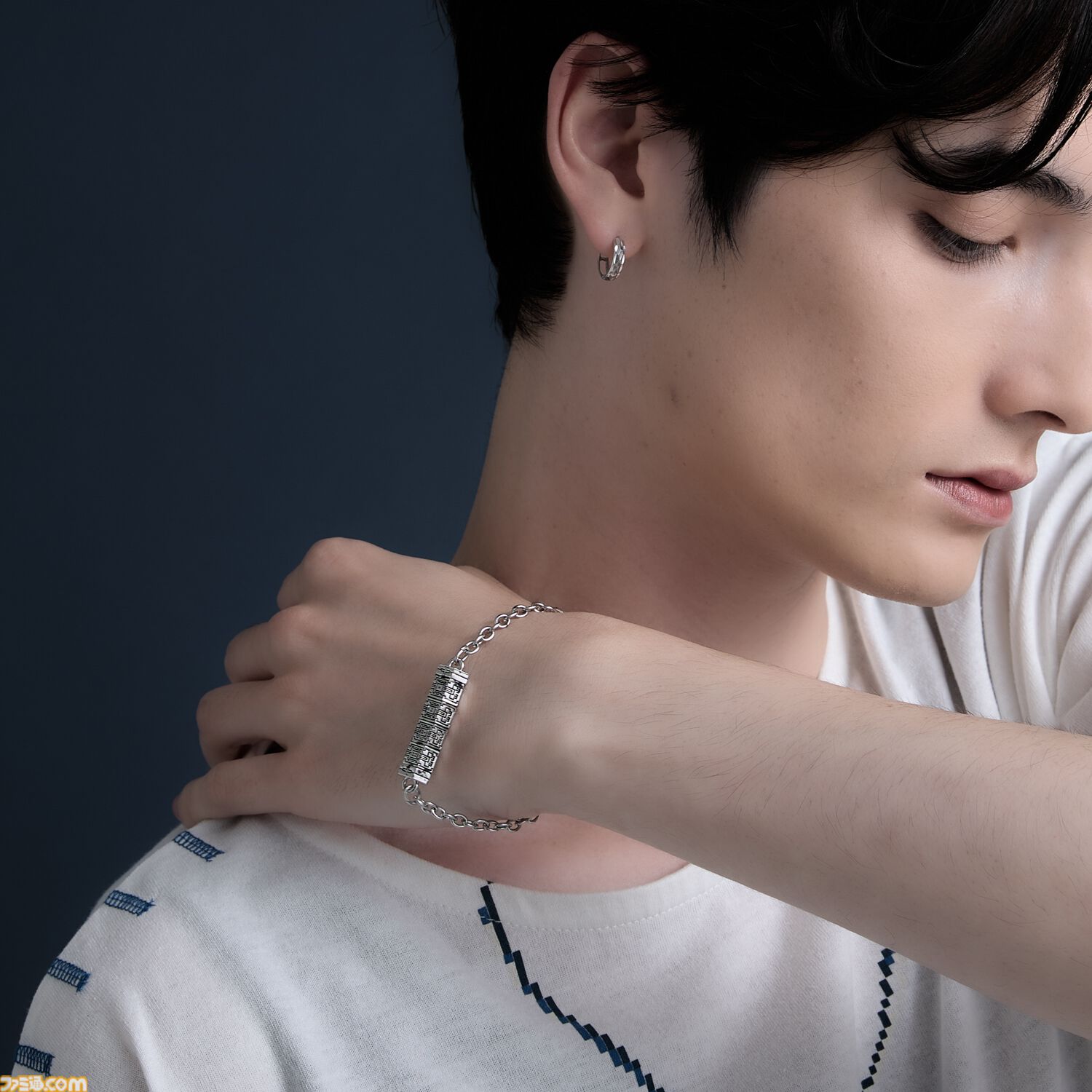 都市伝説解体センター　レンチキュラー　ステッカー　廻屋渉 　センター長 都市伝説解体センター レンチキュラー ステッカー 廻屋渉 センター長