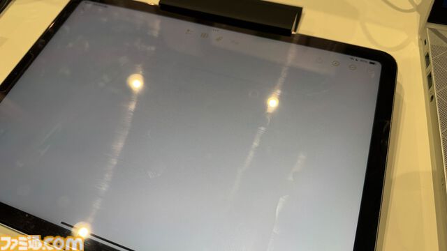 “なべぶた”を手に入れた。意味は分からないが、スマホスタンドにも、ヌードルストッパーにもなる優れものだった。【TGS2025】