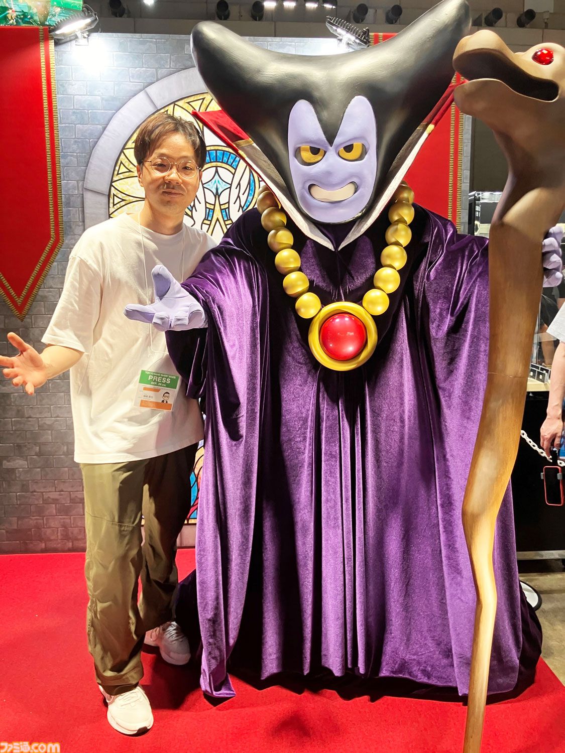 『ドラクエ1＆2リメイク』TGS会場でりゅうおう様と2ショット。ブロマイドがもらえるグリーティングがアツイ