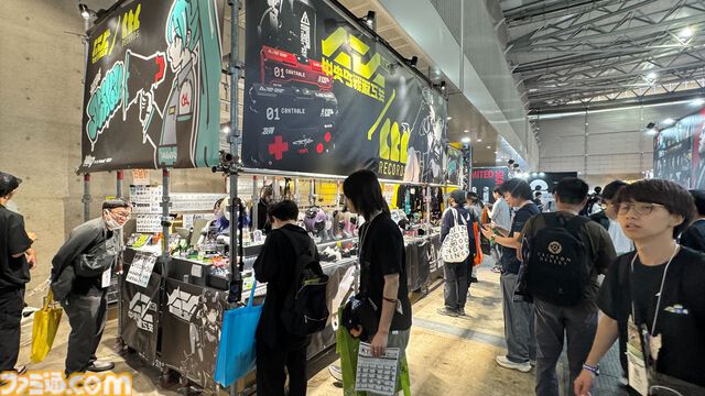 実機パーツを使った“コントローラー名刺ケース”が超クール。オタク心を鷲掴みにするメカニカルなグッズラインアップ。あまりにもイカしている。【TGS2025】