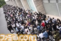 東京ゲームショウ2025一般日が開幕！　幕張メッセには会場前から長蛇の列。開場後は『モンハンワイルズ』『バイオ9』の試遊整理券配布にファン殺到【TGS2025】