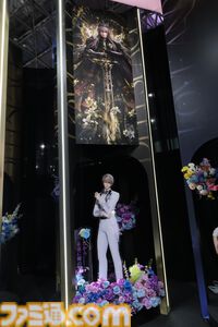 『恋と深空』ここは結婚式場？ フォーマルな衣装に身を包んだカレとツーショット。ファビュラスな推し活体験で優雅なひとときを【TGS2025】