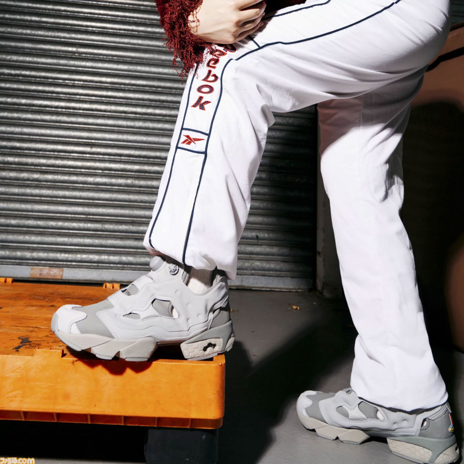 クリーチャーコラボ　エリック・ウィンコウスキ　未使用 新製品】G-SHOCK(ジーショック)よりCharles Darwin Foundation