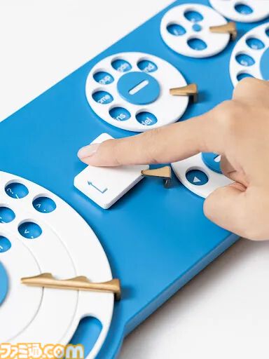 Googleが黒電話みたいなダイヤル式キーボードを発表。ジーコジーコとキーを回す懐かしくも新しいタイピング体験。過去には湯呑み型キーボードも