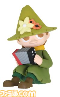 『ムーミン』スナフキンの印象的なシーンを集めたフィギュアがカプセルトイで11月中旬に発売。ヨクサルとの再会シーンや演奏する姿など全4種