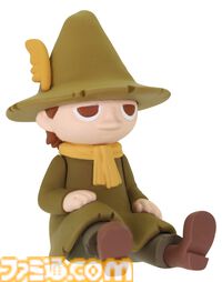 『ムーミン』スナフキンの印象的なシーンを集めたフィギュアがカプセルトイで11月中旬に発売。ヨクサルとの再会シーンや演奏する姿など全4種