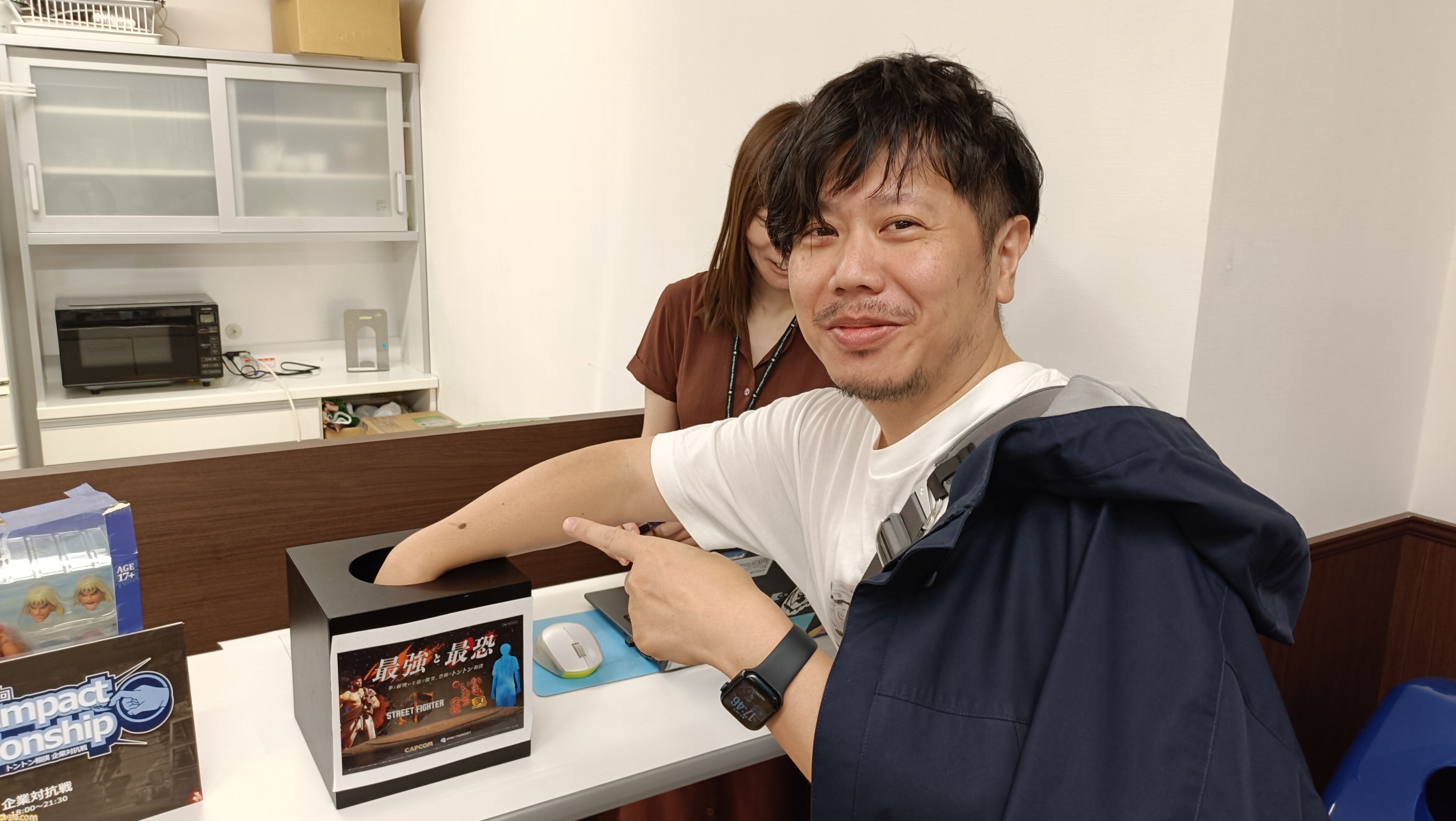 【スト6 × かまいたちの夜】コラボグッズはまさかの"トントン相撲"!? いろんな会社の大人が"ガチ"でトントン相撲する企業対抗戦"Finger Impact championship"をリポート