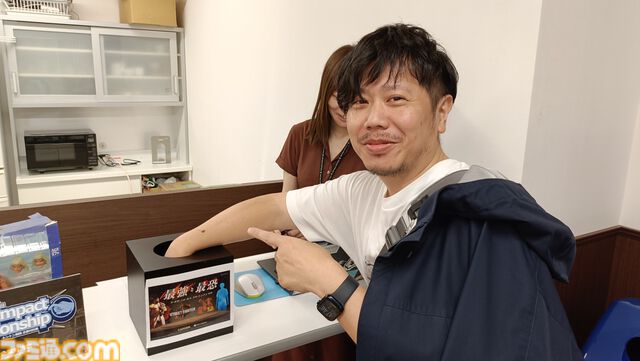 【スト6 × かまいたちの夜】コラボグッズはまさかの"トントン相撲"!? いろんな会社の大人が"ガチ"でトントン相撲する企業対抗戦"Finger Impact championship"をリポート