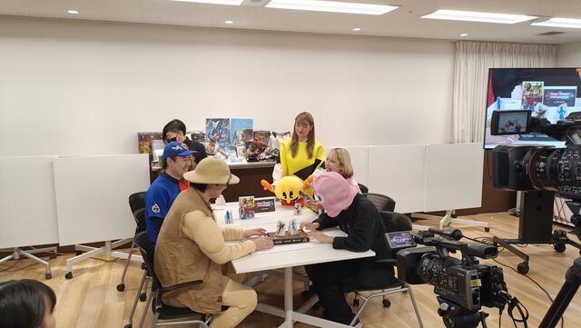 【スト6 × かまいたちの夜】コラボグッズはまさかの"トントン相撲"!? いろんな会社の大人が"ガチ"でトントン相撲する企業対抗戦"Finger Impact championship"をリポート