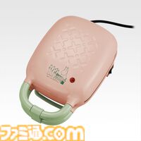 『ムーミン』一番くじが本日（10/11）発売。ムーミンやしき型のティーポットが登場。ドアから顔をのぞかせるムーミンがかわいい