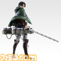 『進撃の巨人』一番くじが本日（10/10）発売。獣の巨人とリヴァイ兵長、因縁の組みあわせがフィギュアに