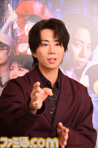 『AKIBA LOST』北山宏光さん、松村沙友理さん、梅田慎介プロデューサーインタビュー。ゲームとドラマの同時撮影。台本は辞書級！　「このゲームを通して日本のサブカルチャーのすばらしさを、世界へ」