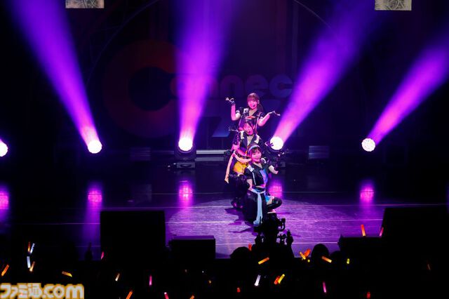 『アイマス シンデレラガールズ』ユニットライブツアー福岡公演リポート。セクシーギルティ、ヒーローヴァーサス、ビートシューターのバラエティー溢れるステージで会場が笑顔に