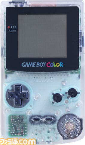ゲームボーイカラーが発売された日。残像の少ない鮮やかなカラー画面を