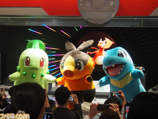 ポケモンセンターメガトウキョー・オーサカのエントランスがリニューアル！ “メガシンカステージ”でリザードン＆サーナイトをメガシンカできちゃう【ポケモンレジェンズ Z-A】