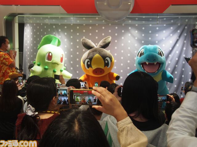 ポケモンセンターメガトウキョー・オーサカのエントランスがリニューアル！ “メガシンカステージ”でリザードン＆サーナイトをメガシンカできちゃう【ポケモンレジェンズ Z-A】