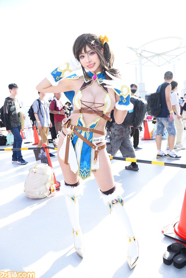 【コスプレ】水着姿の『スト6』春麗から、チアガール衣装の『NIKKE』クレイ、『遊☆戯☆王』ブラック・マジシャン・ガールまで。夏コミと同じく“池ハロ2025”でも格ゲーコスがヒットの予感