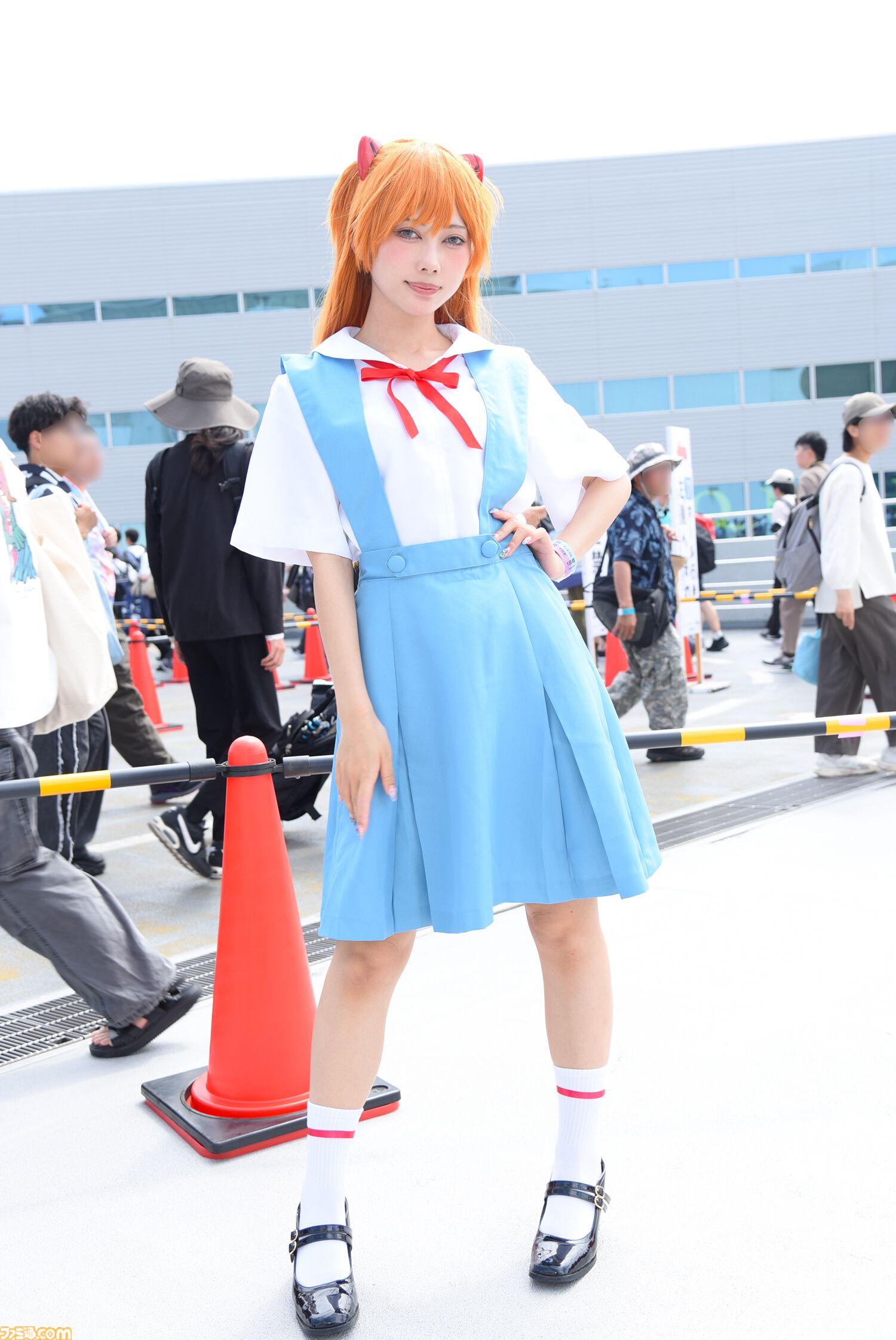【コスプレ】水着姿の『スト6』春麗から、チアガール衣装の『NIKKE』クレイ、『遊☆戯☆王』ブラック・マジシャン・ガールまで。夏コミと同じく“池ハロ2025”でも格ゲーコスがヒットの予感