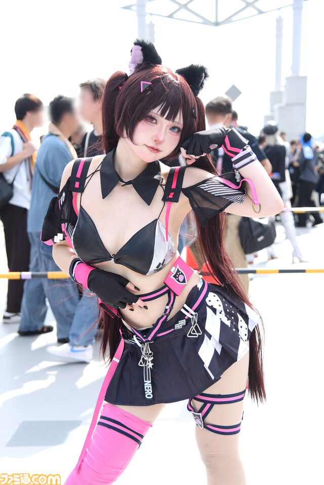 【コスプレ】水着姿の『スト6』春麗から、チアガール衣装の『NIKKE』クレイ、『遊☆戯☆王』ブラック・マジシャン・ガールまで。夏コミと同じく“池ハロ2025”でも格ゲーコスがヒットの予感