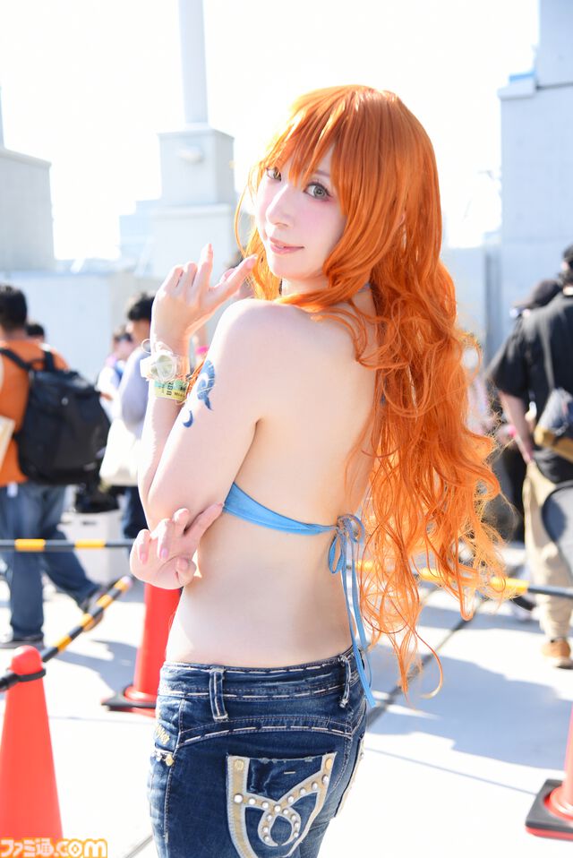 【コスプレ】水着姿の『スト6』春麗から、チアガール衣装の『NIKKE』クレイ、『遊☆戯☆王』ブラック・マジシャン・ガールまで。夏コミと同じく“池ハロ2025”でも格ゲーコスがヒットの予感