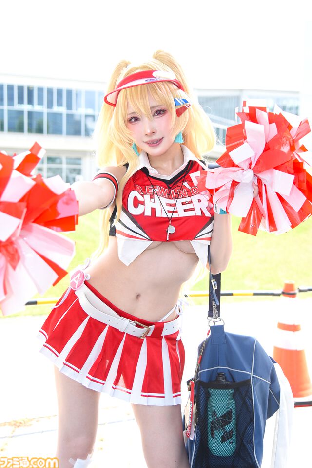【コスプレ】水着姿の『スト6』春麗から、チアガール衣装の『NIKKE』クレイ、『遊☆戯☆王』ブラック・マジシャン・ガールまで。夏コミと同じく“池ハロ2025”でも格ゲーコスがヒットの予感