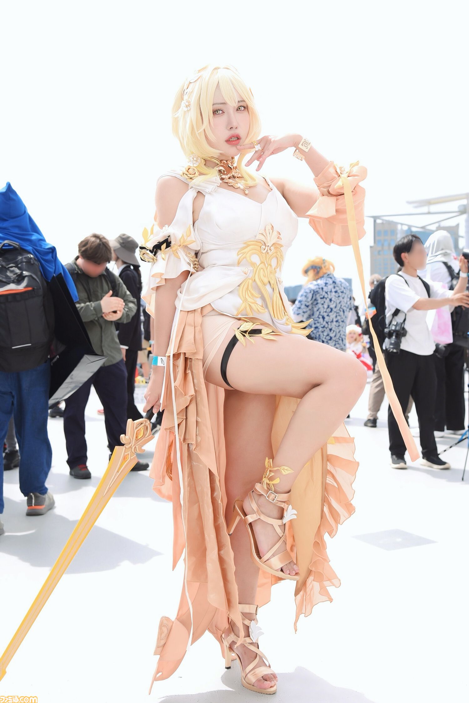 【コスプレ】水着姿の『スト6』春麗から、チアガール衣装の『NIKKE』クレイ、『遊☆戯☆王』ブラック・マジシャン・ガールまで。夏コミと同じく“池ハロ2025”でも格ゲーコスがヒットの予感