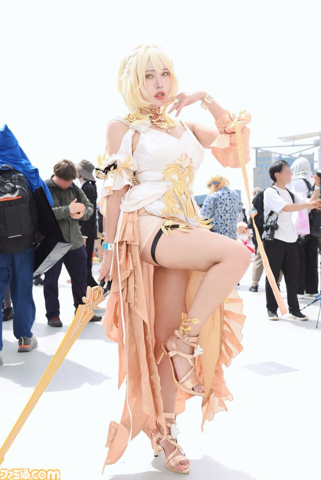 【コスプレ】水着姿の『スト6』春麗から、チアガール衣装の『NIKKE』クレイ、『遊☆戯☆王』ブラック・マジシャン・ガールまで。夏コミと同じく“池ハロ2025”でも格ゲーコスがヒットの予感