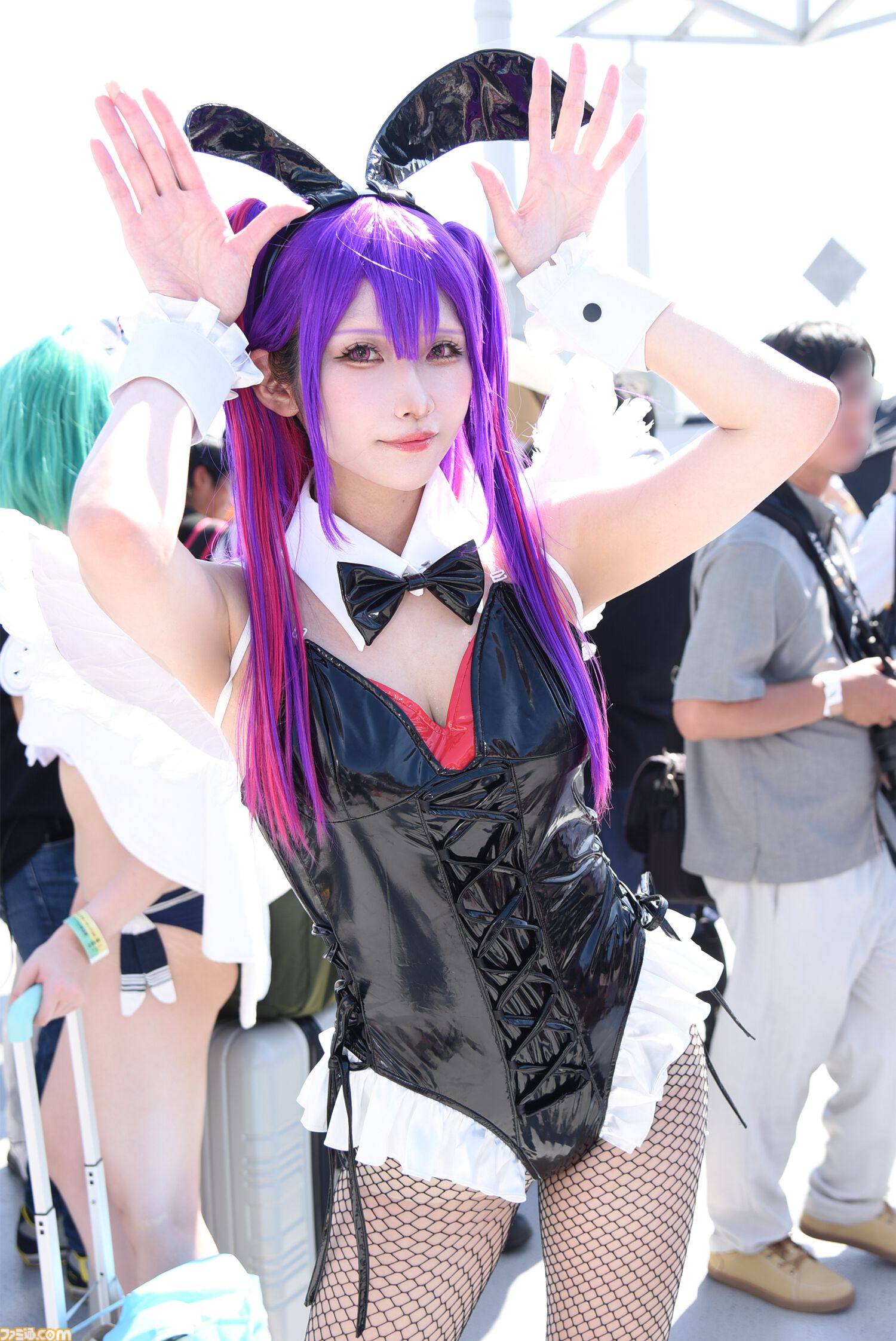 六花　グラブル　ウルキ　コスプレ 画像ページ (20/32) 【コスプレ】『スト6』春麗や『NIKKE』、『DOAXVV