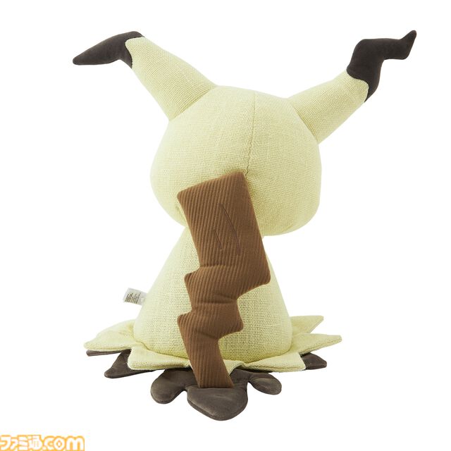 『ポケモン』ミミッキュぬいぐるみが抱きしめたくなるほどかわいい。高さ・重量・被っている布素材など細部までそのまんま再現。ポケモンセンターで10月23日発売