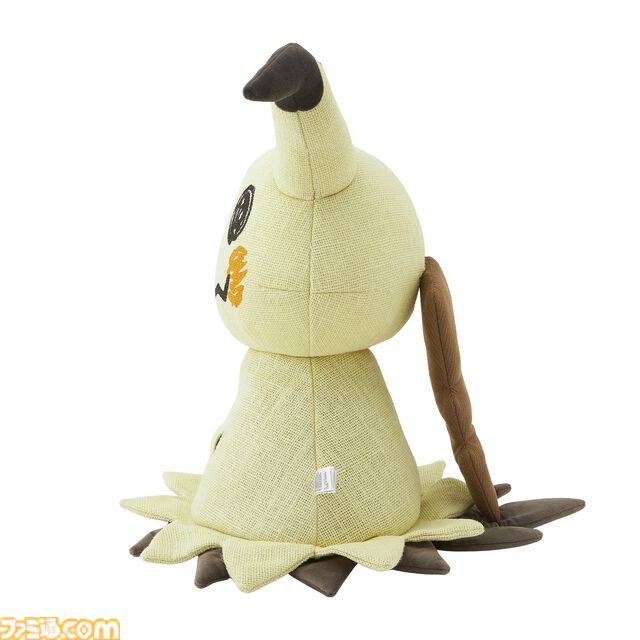 『ポケモン』ミミッキュぬいぐるみが抱きしめたくなるほどかわいい。高さ・重量・被っている布素材など細部までそのまんま再現。ポケモンセンターで10月23日発売
