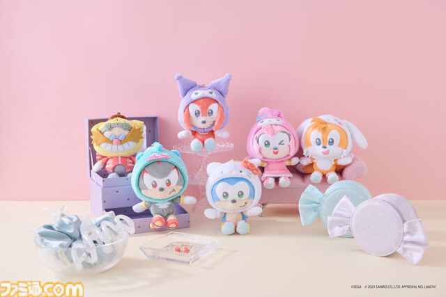 ソニックたちとサンリオキャラのフードがかわいい。ぬいぐるみがセガストアTOKYOで先行販売。ソニックとハローキティによるグリーティングも
