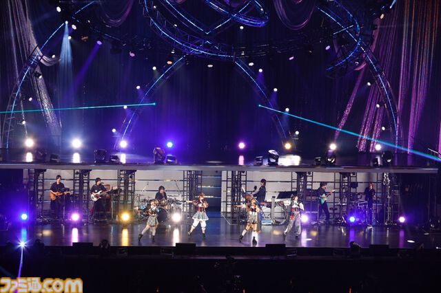 『シャニマス』7thライブ“螺旋”1日目リポート。単独公演初のバンド編成によるライブパフォーマンスでユニットツアーを再演