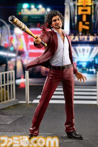 『龍が如く』春日一番が勇者みあふれるポーズでフィギュア化！ 相棒のナンシーちゃんも付属。セガストア オンライン特典はイセザキロードの布ポスター