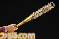 『龍が如く』春日一番が勇者みあふれるポーズでフィギュア化！ 相棒のナンシーちゃんも付属。セガストア オンライン特典はイセザキロードの布ポスター