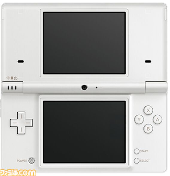 ニンテンドーDSiが発売された日。カメラや音楽プレイヤーなどの機能を 