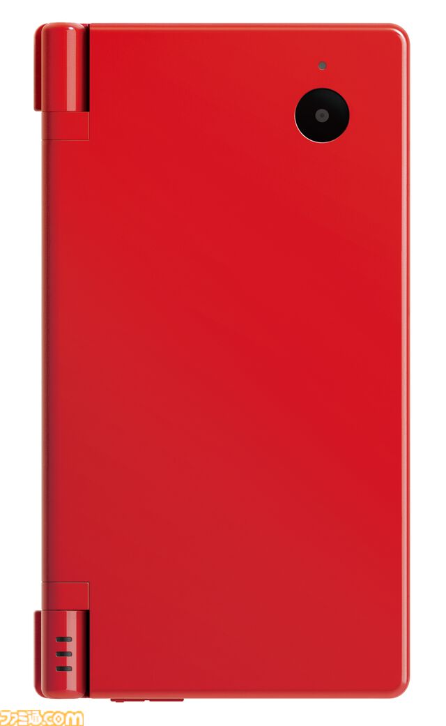 ニンテンドーDSiが発売された日。カメラや音楽プレイヤーなどの機能を追加したモデル。DSiウェアによるソフトのDL販売が新しかった【今日は何の日？】