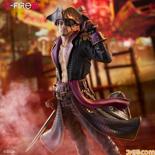 『龍が如く8外伝』1/7スケールのキャプテン真島フィギュア予約受付中。セガストアオンラインでは「ゴロー海賊団！」のセリフアクスタと手配書ポスターも付いてくる