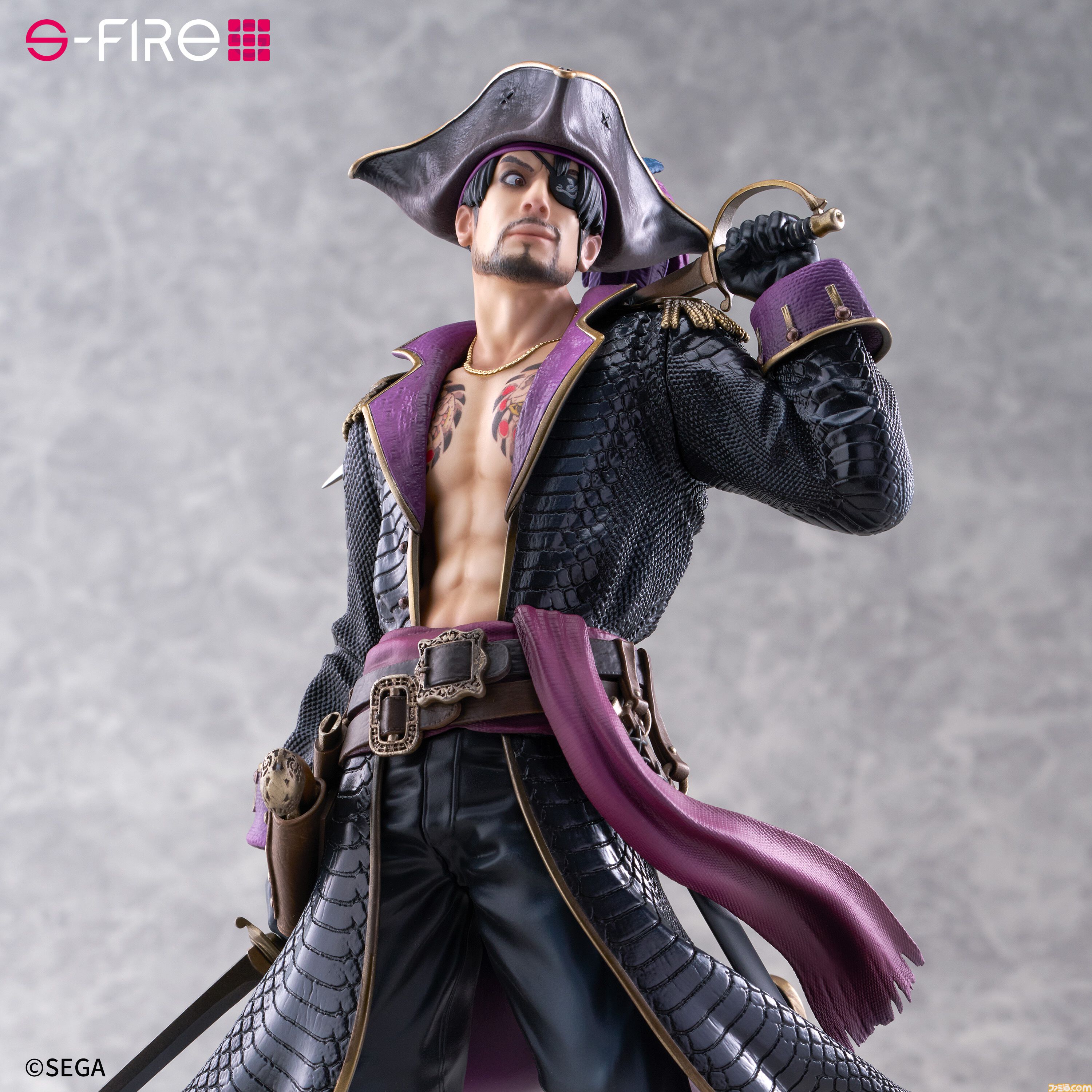 『龍が如く8外伝』1/7スケールのキャプテン真島フィギュア予約受付中。セガストアオンラインでは「ゴロー海賊団！」のセリフアクスタと手配書ポスターも付いてくる
