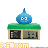 『ドラクエ』グッズくじがローソン/ローソンストア100で本日（11/1）発売。スライム目覚まし時計や「ゆうべは　おたのしみでしたね」アクリルクリップが当たる