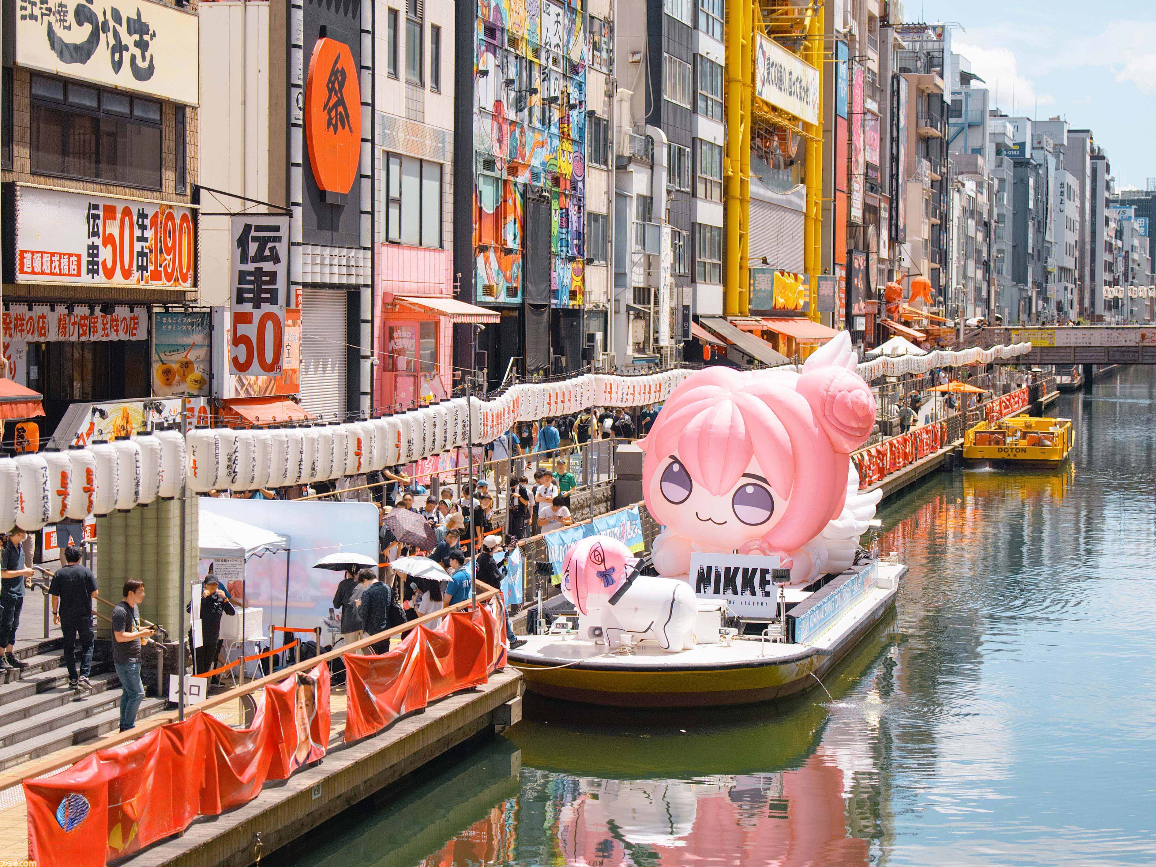 『勝利の女神：NIKKE』がサービス開始した日。ニケの“魅せる背中”とアツすぎる物語でまだまだ勢いは止まらない。謎の生物“DORO”も人気に！【今日は何の日？】