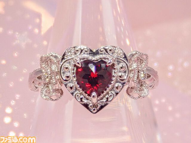 【1回10000円のカプセルトイ】『大人のセボンスター　ハートキーペンダント』11/15より計100個限定で発売。10個に1個は天然ダイヤモンド付き