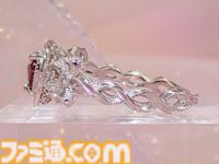 【1回10000円のカプセルトイ】『大人のセボンスター　ハートキーペンダント』11/15より計100個限定で発売。10個に1個は天然ダイヤモンド付き