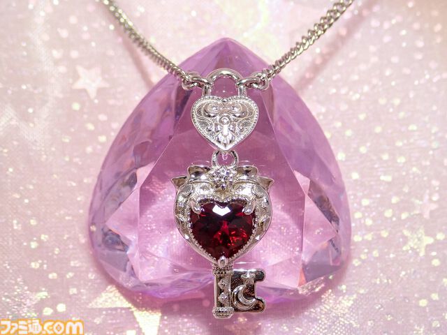 【1回10000円のカプセルトイ】『大人のセボンスター　ハートキーペンダント』11/15より計100個限定で発売。10個に1個は天然ダイヤモンド付き