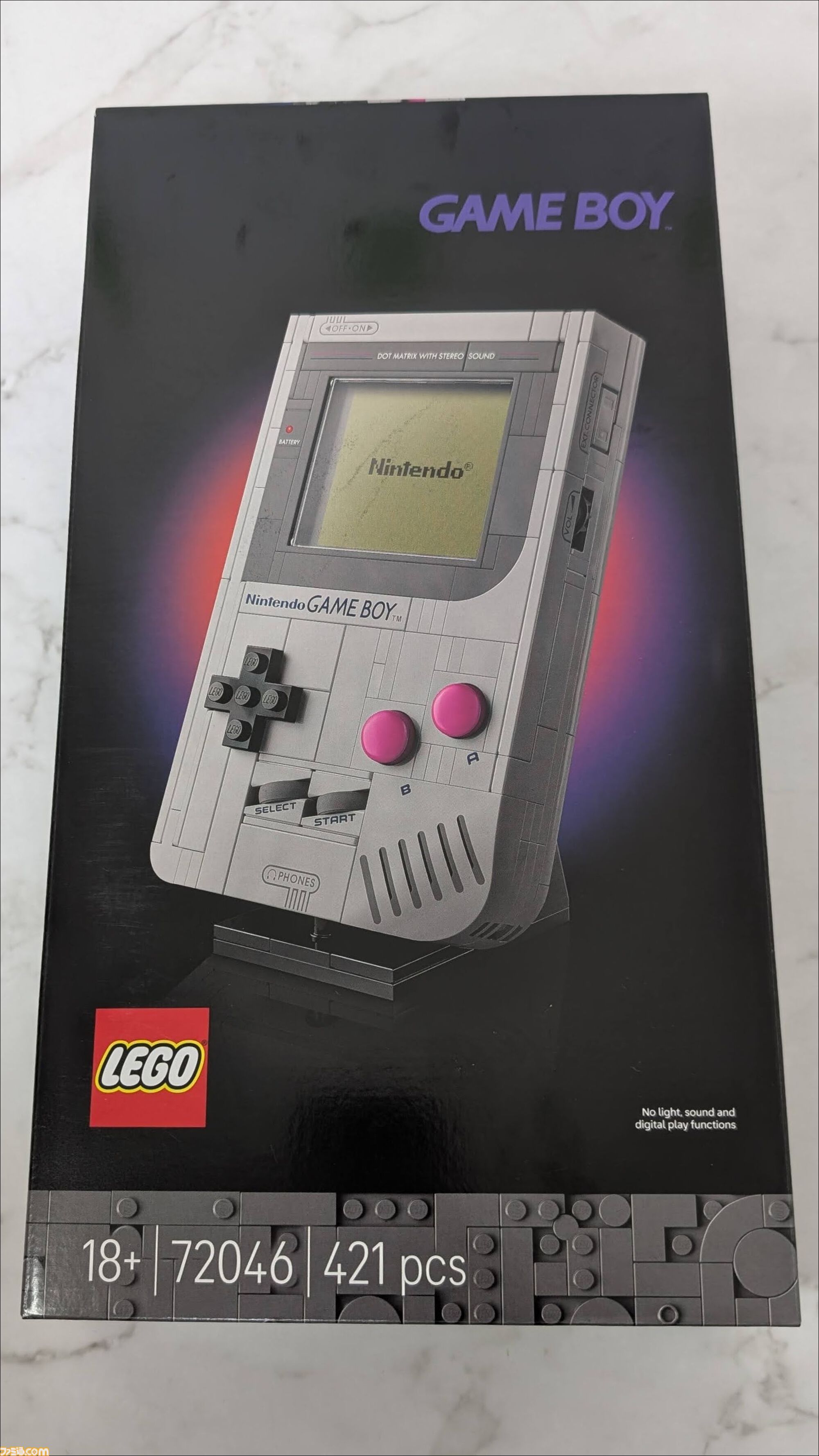 レゴのゲームボーイを作ってみました！ 実物と並べてわかる再現度の高さ、ボタンやスリッドのディテールに感動